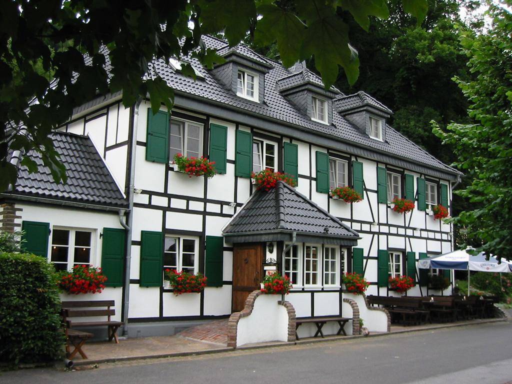 Wisskirchen Hotel & Restaurant Odenthal Extérieur photo